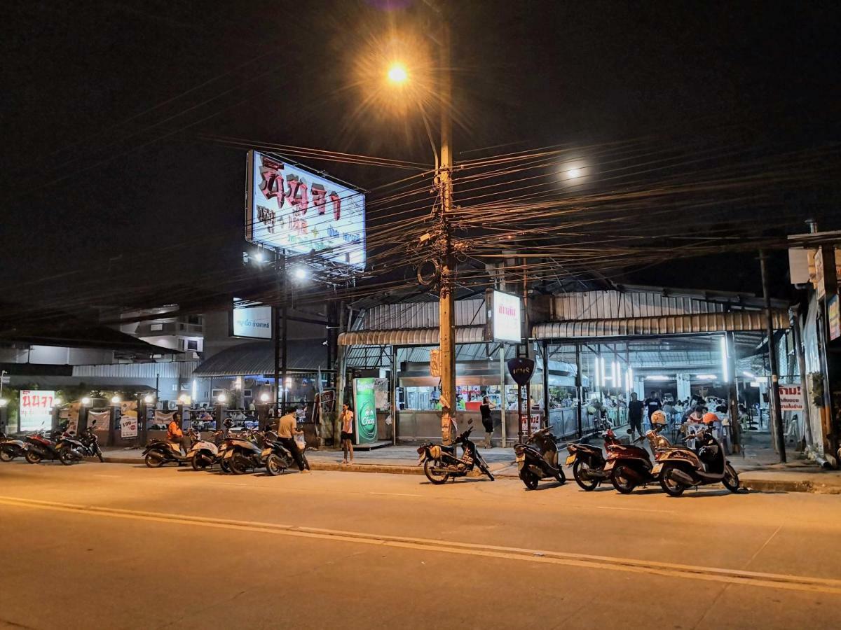 Asleep By Lantana Hostel Pattaya Buitenkant foto